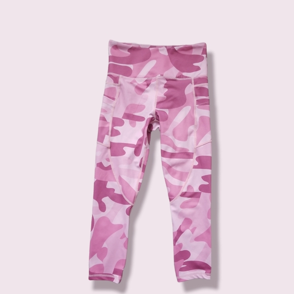 Zyia Light & Tight Pink Camo Crop Tight Legging - Picture 3 of 7